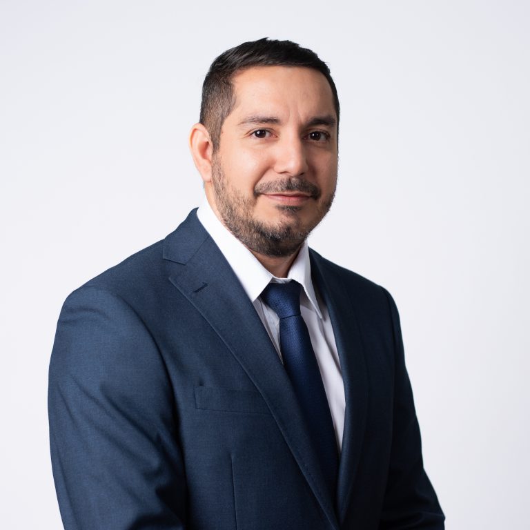 Carlos Chaves - Director de Proveeduría